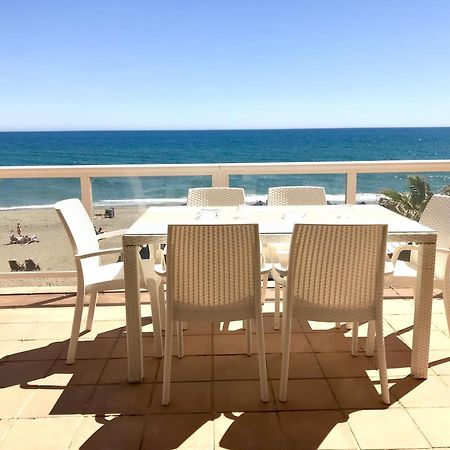 Beachfront Apartment In La Cala De Mijas Esterno foto