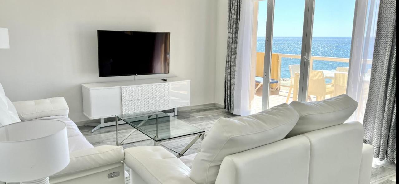 Beachfront Apartment In La Cala De Mijas Esterno foto